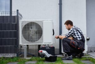 Finał montażu klimatyzacji